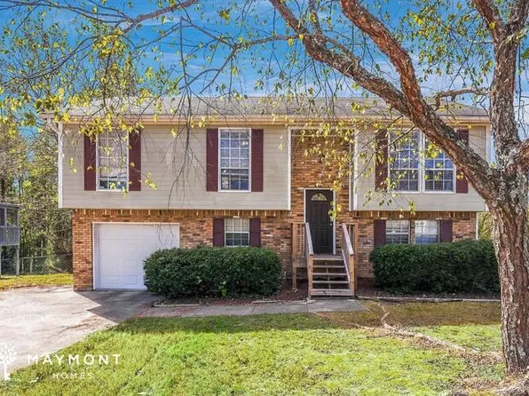 106 Twin Lakes Rd, Trussville, AL 35173