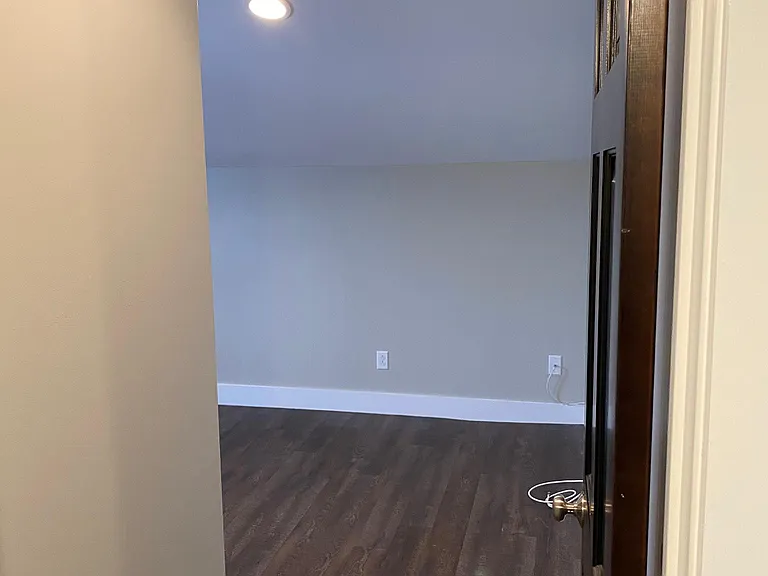 319 Ellicott St — Photo 28