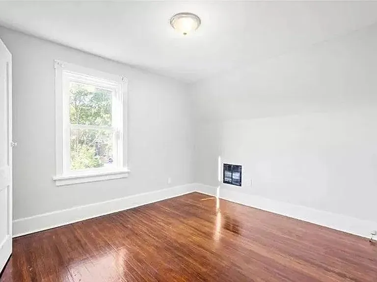1116 Bellaire Ave — Photo 5