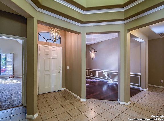 4th image of 5015 Newcastle Ln