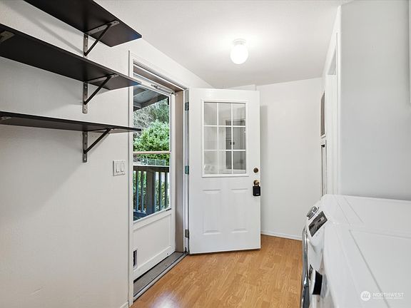 5th image of 14040 322nd Avenue NE