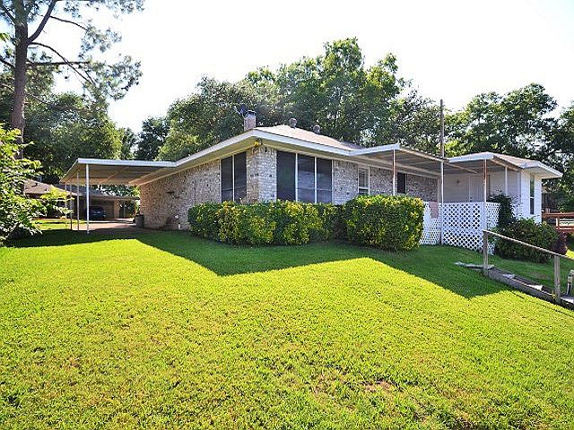 1st image of 10883 Jeanell Dr