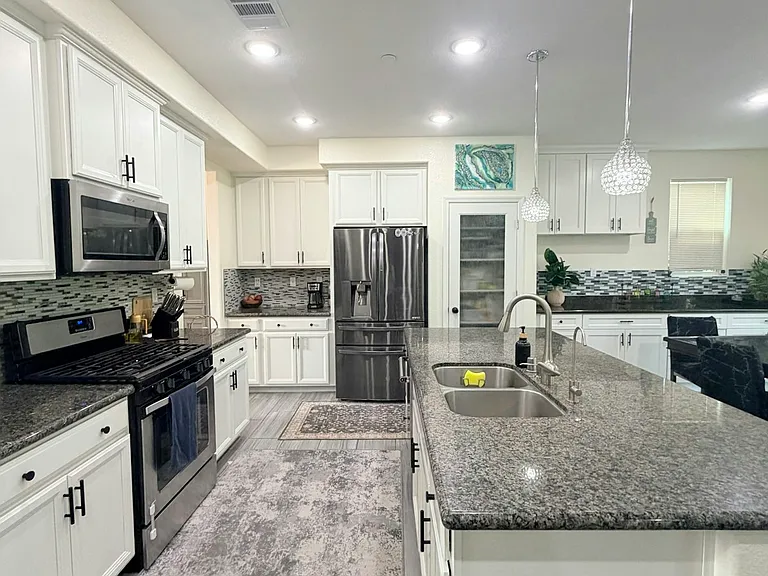 2276 Acero Ct — Photo 5