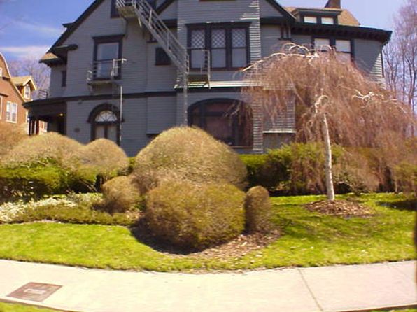 400 Oxford St S #6-7