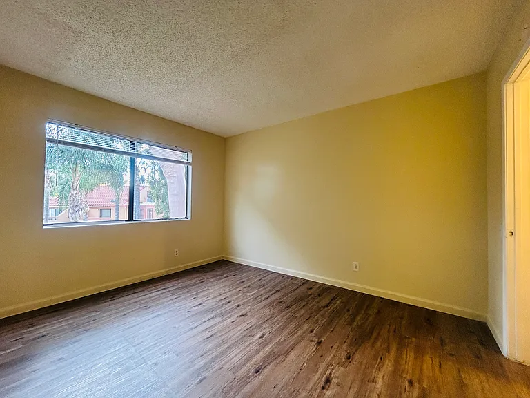 1480 W Edgehill Rd #52 — Photo 28