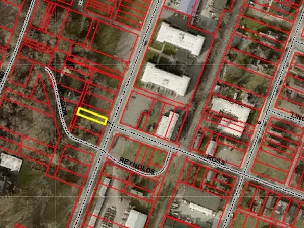 757 N 7th St, Steubenville, OH 43952