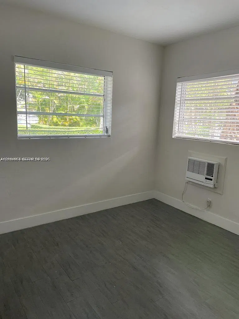 770 NE 123rd St — Photo 4