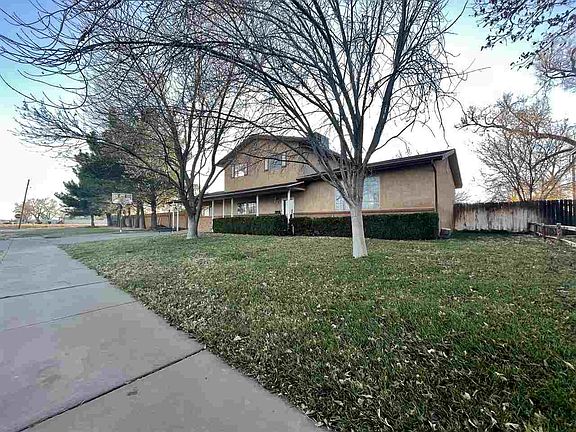 3rd image of 1417 S Bonita Dr