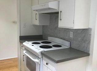 27 Circle Dr APT D, Belvedere Tiburon, CA 94920