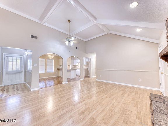 5th image of 214 McGuire Dr