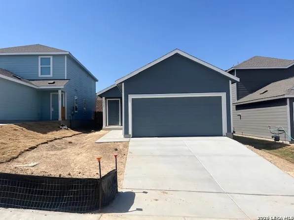 1121 Leicht Dr, Kerrville, TX 78245