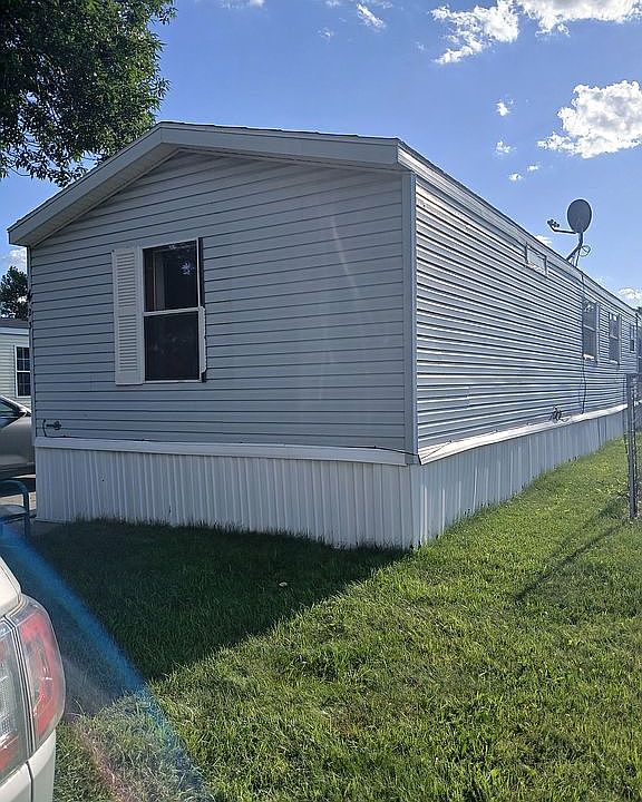 1st image of 423 B St
