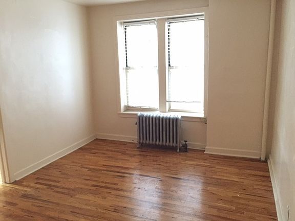 4th image of 302 Eastern Pkwy APT 1D