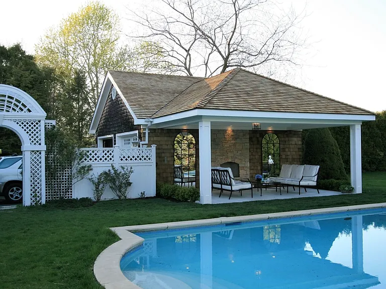 205 White St — Photo 2