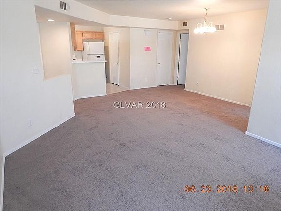 4th image of 4555 E Sahara Ave Unit 271