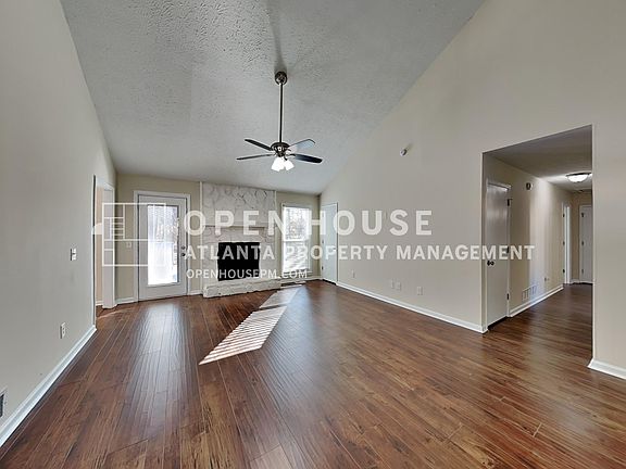 3rd image of 1897 Poinsetta Dr