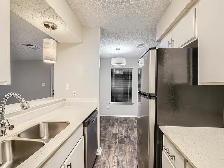 Rise Oak Creek — Photo 39
