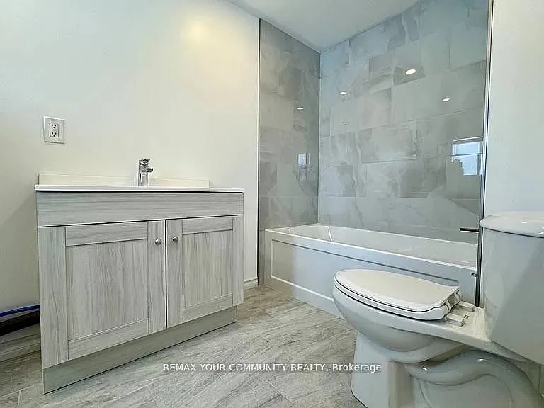 22 Clifton St #MAIN FLOOR — Photo 12