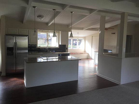 4th image of 817 Mellinger Dr