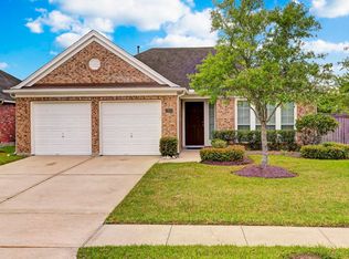 2902 Emerald Brook Ln, Pearland, TX 77584