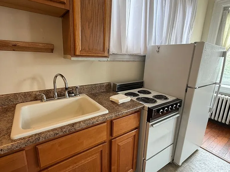 618 Redgate Ave — Photo 7
