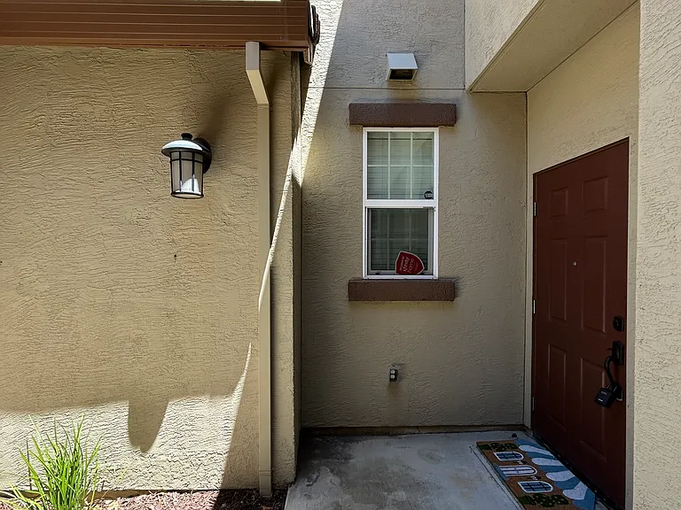 228 W Lucita Way — Photo 21