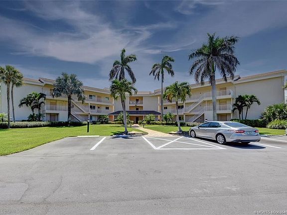 4th image of 2370 NE Ocean Blvd APT A306