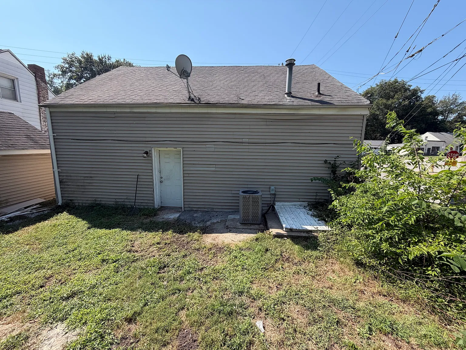 3 bed, 1300 sqft, $1,400 — Photo 3