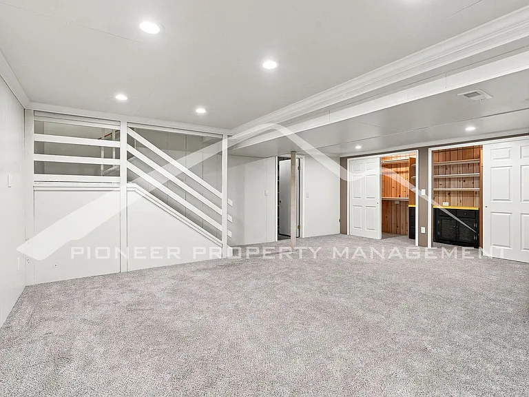 2598 S Vaughn Way #B — Photo 19