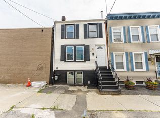 59 Bradford St, Albany, NY 12206