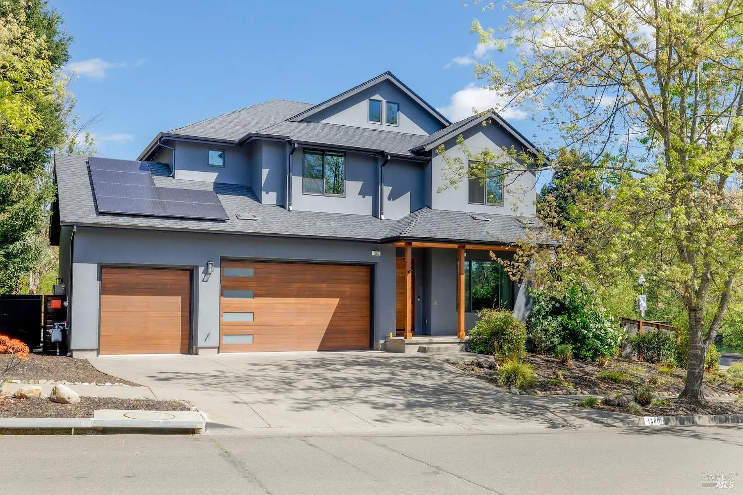 1500 San Ramon Way - 4bd/3ba, 2,601 sqft - in Santa Rosa, CA