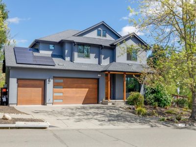 1500 San Ramon Way, Santa Rosa, CA, 95409
