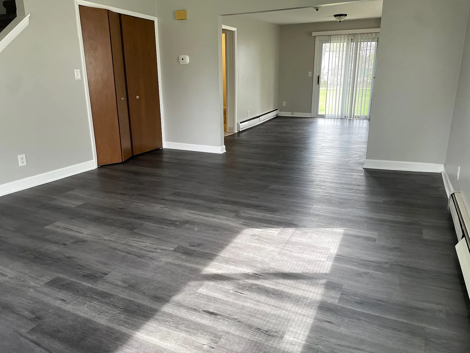 2 bed, 1.5 bath, 1250 sqft, $1,500 — Photo 3