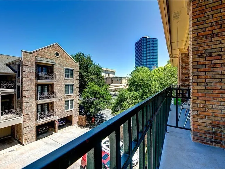 1908 San Antonio St #303-2 — Photo 5