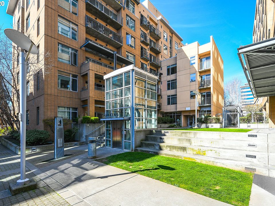 1st image of 701 Columbia St APT 315