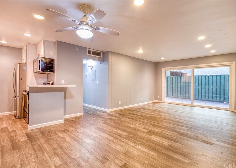 1st image of 576 N Bellflower Blvd Unit 115