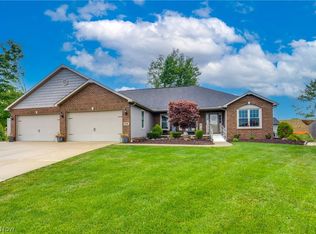 1745 Sweetleaf Cir NW, Massillon, OH