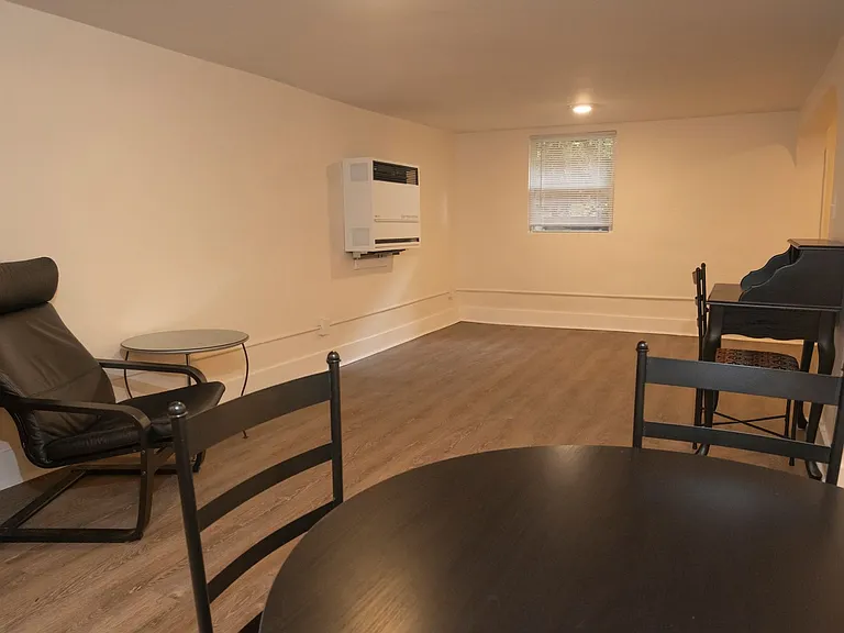 2324 NW Johnson St — Photo 11