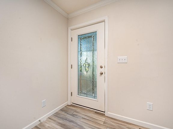 4th image of 2551 Old Durham Rd