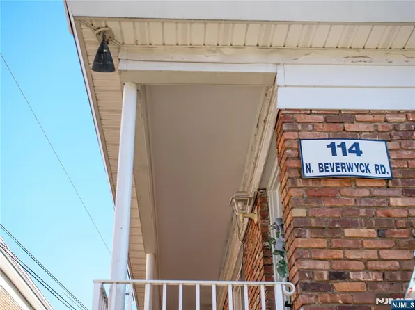 114 N Beverwyck Rd #12-PAR, Lake Hiawatha, NJ 07034