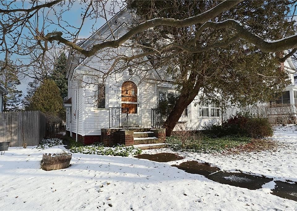 1st image of 219 Candee Ave