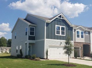 211 Brook Farm Ln, Fuquay Varina, NC 27526