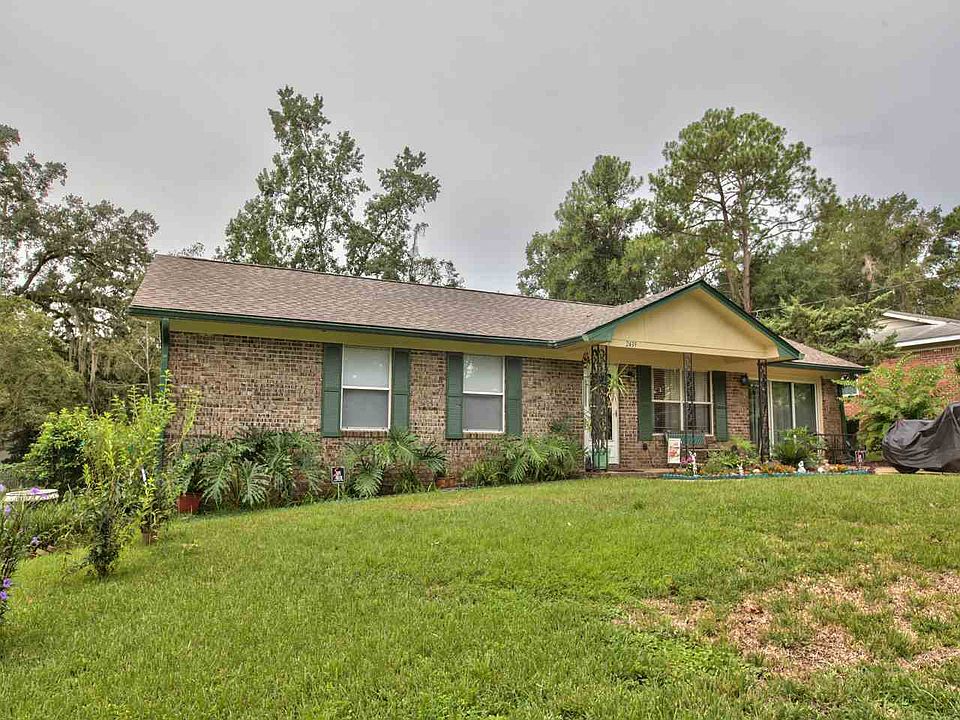 1st image of 2439 Dundee Dr
