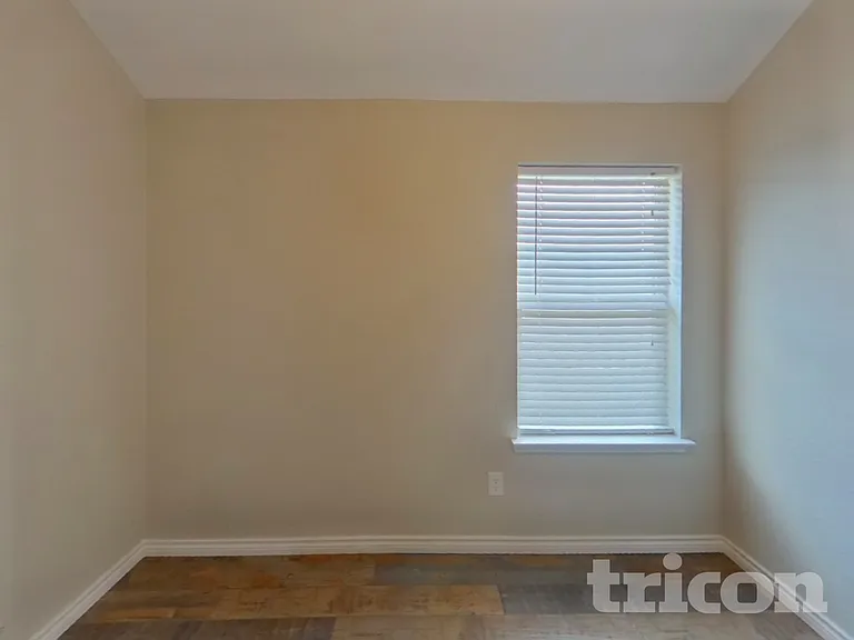157 Spring Hollow Dr — Photo 12