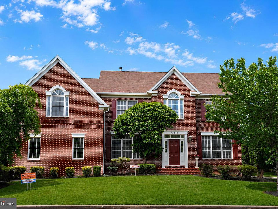 1st image of 42848 Sidney Pl