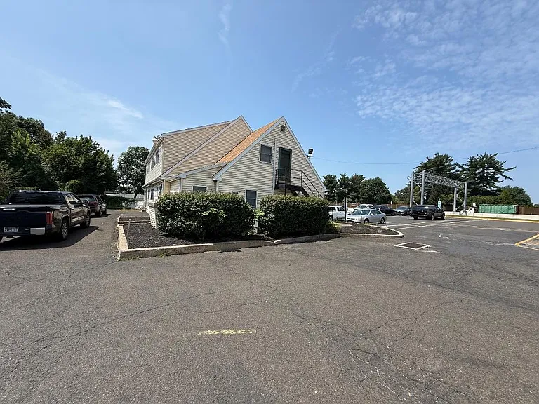 2777 Lincoln Hwy — Photo 7