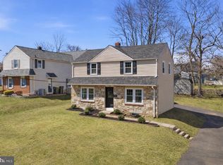 310 Greenhill Rd, Willow Grove, PA 19090