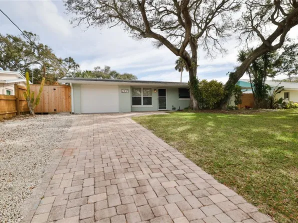 2307 Saxon Dr, New Smyrna Beach, FL 32169