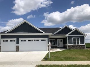 6564 Wolf Holw, Windsor, WI 53532