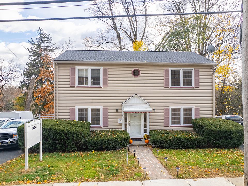 1st image of 76 Mount Kemble Ave #1